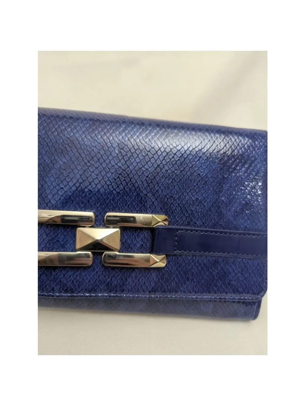 White House Black Market Blue Faux Snakeskin Clutch - Picture 3 of 13